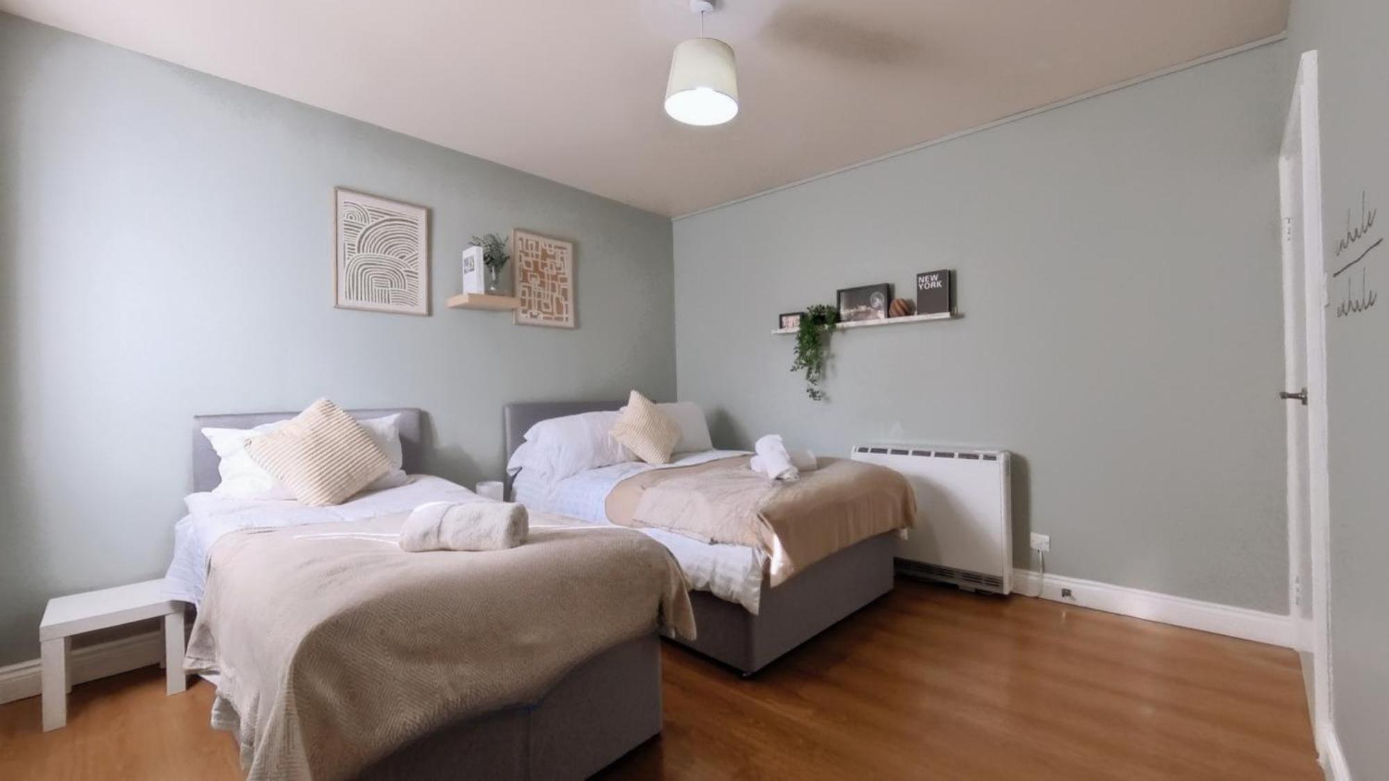Group Bookings: Up To 30 Guests Across 5 Spacious Flats! Keyless Access Free Wifi & Parking Birmingham Exterior foto
